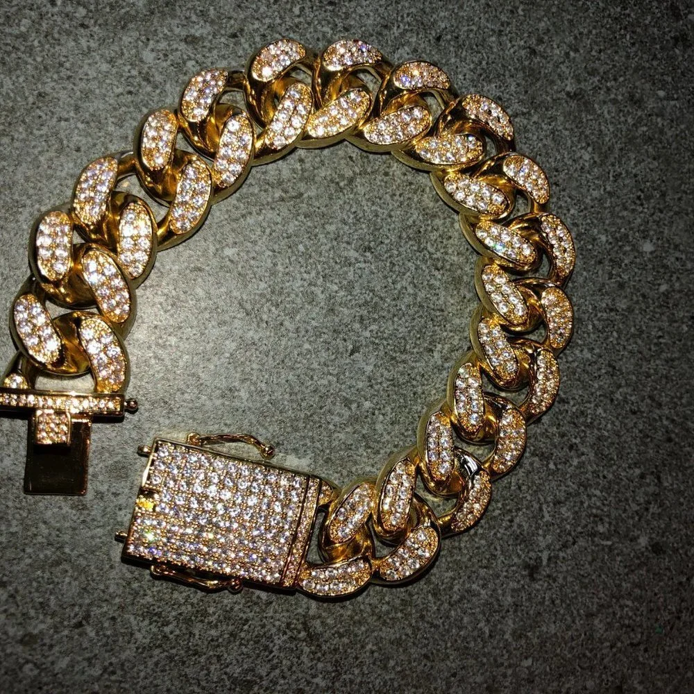 14K GOLD BRACELET! HEAVY!